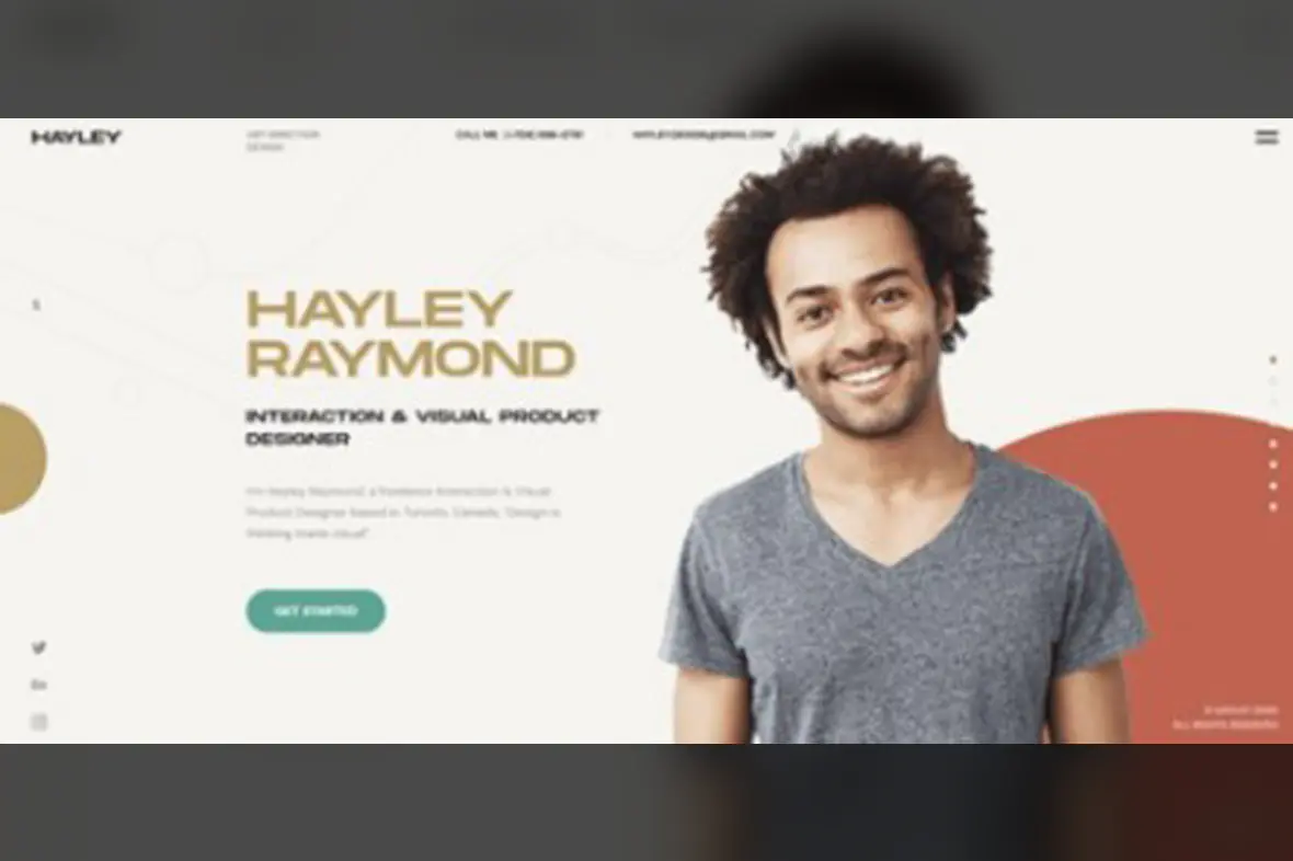 Hayley – Personal CV Resume WordPress Theme v1.1.0